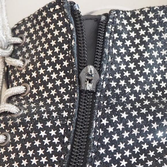 Dr. Martens‎ Kids 1460 Junior Lace Up Boots Black Cosmic Stars Size 3 Air Wair - Picture 10 of 11